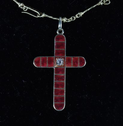 Croix pendentif FABERGÉ - Or jaune et émail...
