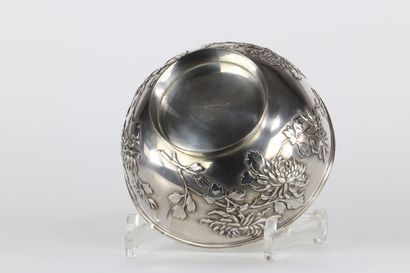CHINE, lot de 2 bols en argent début XXe...