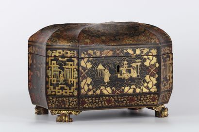 CHINE, Canton - XIXème siècle Boîte à thé...
