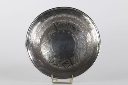 Coupe sur pied en argent chine à décor de...