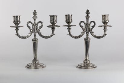 Paire de candélabres en argent poinçon mercure...