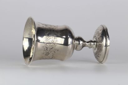 Gobelet en argent poinçons 1er titre Minerve...