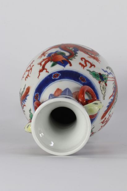 Vase Doucai Dragon et phénix Wanli (joint...