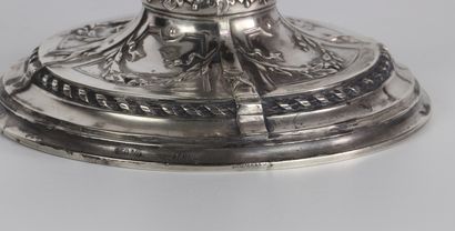 Paire de candélabres en argent poinçon mercure...