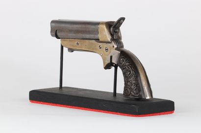 Revolver 4 canons, XIXe mécanisme fonctionnel
Dimensions:...