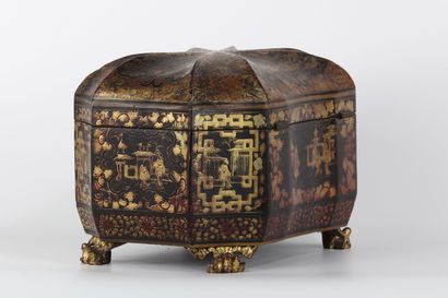 CHINE, Canton - XIXème siècle Boîte à thé...
