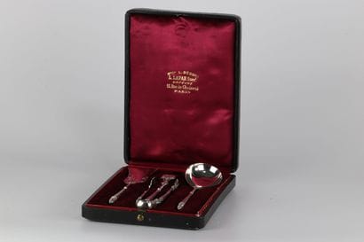 Coffret de couverts en argent orfèvre L Lapar...