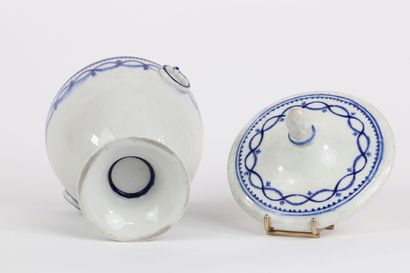 Tournai porcelaine sucrier à décor de guirlande...