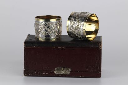 Ronds de serviettes en argent de style Louis...