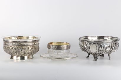 Lot de 3 coupes en argent de style Louis...