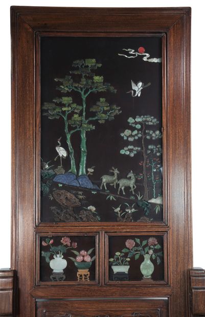 Chine écran en bois sculpté avec incrustations...