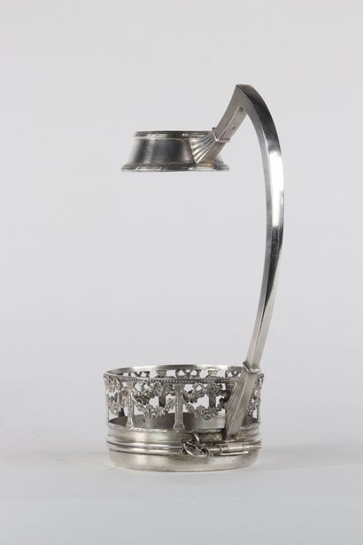 Rare porte bouteille Louis XVI Argent massif,...