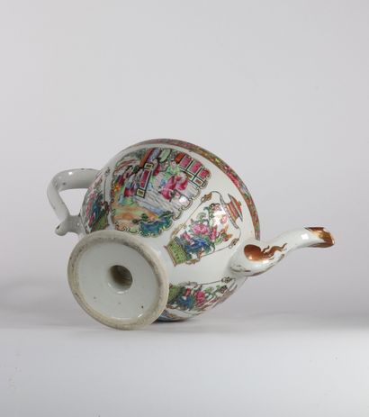 Service en porcelaine de chine Canton 19ème
Région:...