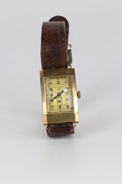 Ancienne montre chrono Lip
Dimensions: L=215mm
Poids...