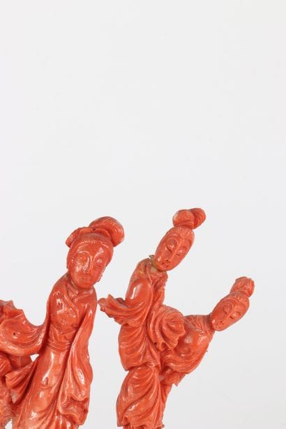 Chine sculpture en corail rouge vers 1900...