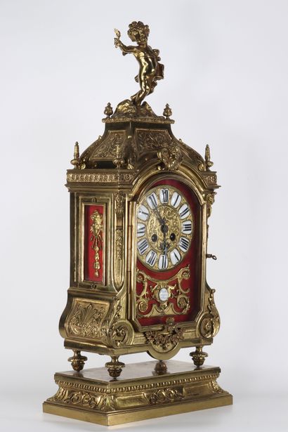 Imposante pendule et son socle en bronze...