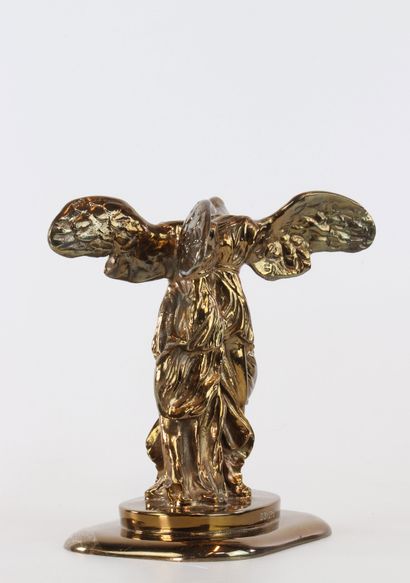 Salvador DALI Double Victoire de Samothrace...