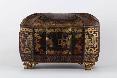CHINE, Canton - XIXème siècle Boîte à thé...