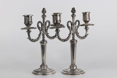 Paire de candélabres en argent poinçon mercure...