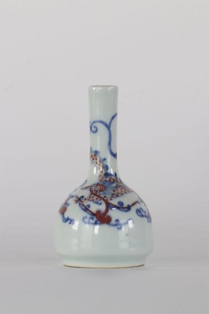 Vase porcelaine de chine décor de dragon...