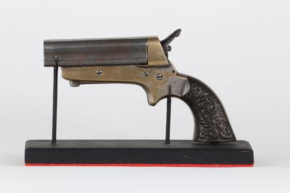 Revolver 4 canons, XIXe mécanisme fonctionnel
Dimensions:...