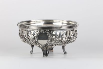Lot de 3 coupes en argent de style Louis...