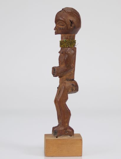 Bena Lulua ancienne figurine RDC bois sculpté
Poids:...