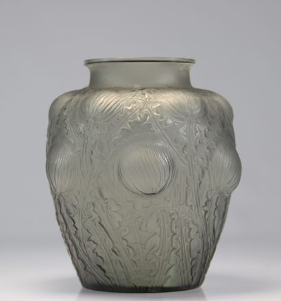 Lalique vase aux chardons
Poids: 1.29 kg
Région:...