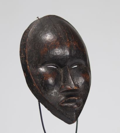 Masque Dan côte d'ivoire belle patine d'usage
Poids:...