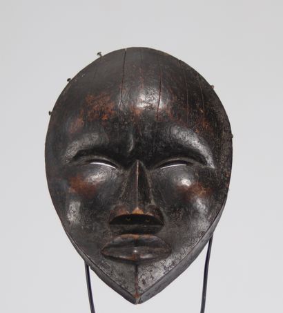 Masque Dan côte d'ivoire belle patine d'usage
Poids:...