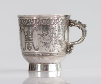 Chine théière et tasse en argent
Poids: 390...