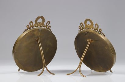 Grande paire cadres en bronze doré de style...