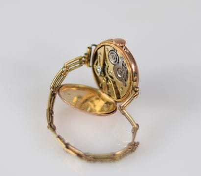Montre bracelet en or jaune (18k) et (21.8gr)
Poids:...