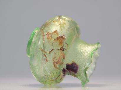Emile Gallé vase dégagé a l'acide et émaille...