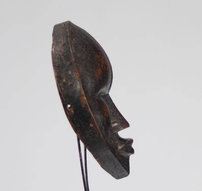 Masque Dan côte d'ivoire belle patine d'usage
Poids:...