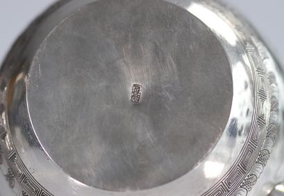 Chine théière et tasse en argent
Poids: 390...