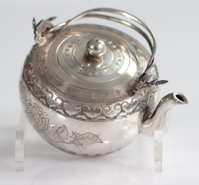 Chine théière et tasse en argent
Poids: 390...