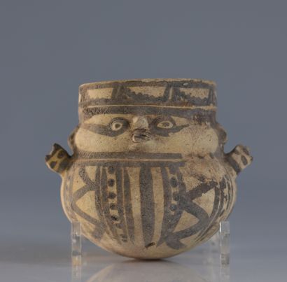 Culture Chancay pot forme de figure humaine...