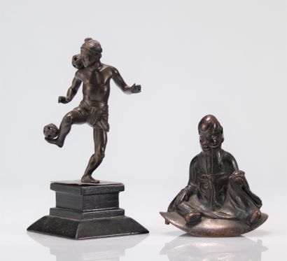 Asie lot de 2 bronzes à patines foncées
Poids:...