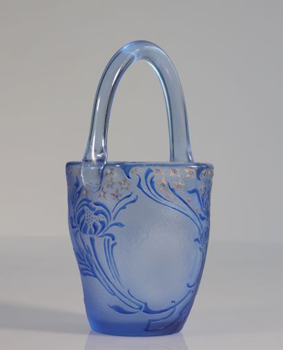 Panier en verre gravé Daum 