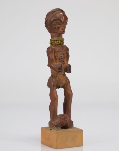 Bena Lulua ancienne figurine RDC bois sculpté
Poids:...