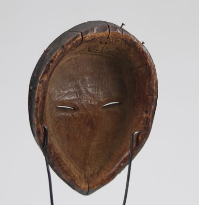 Masque Dan côte d'ivoire belle patine d'usage
Poids:...