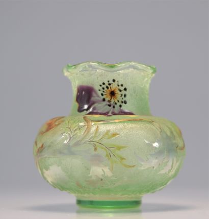 Emile Gallé vase dégagé a l'acide et émaille...