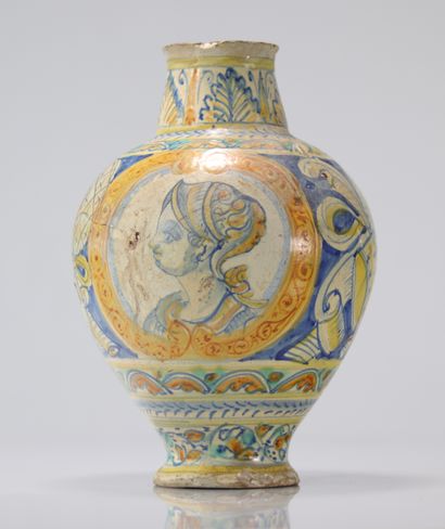 Albarello vase majolique Italie 15ème
Poids:...