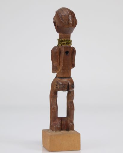 Bena Lulua ancienne figurine RDC bois sculpté
Poids:...