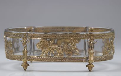 Jardinière en bronze doré beau décor Empire
Poids:...