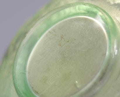 Emile Gallé vase dégagé a l'acide et émaille...