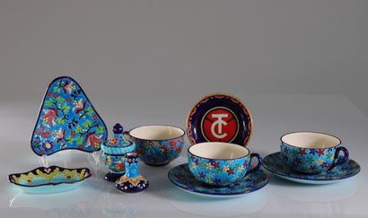 Emaux de Longwy lot divers tasses assiettes...