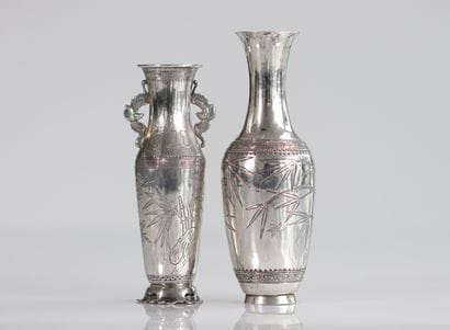Chine vases (2) en argent à décor de bambou
Poids:...