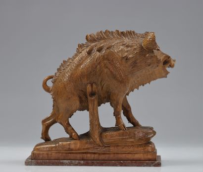 Forêt noire sanglier en bois sculpté
Poids:...
